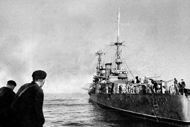 Иллюстрация к книге — Гвардейский крейсер «Красный Кавказ». [pic_74.jpg]