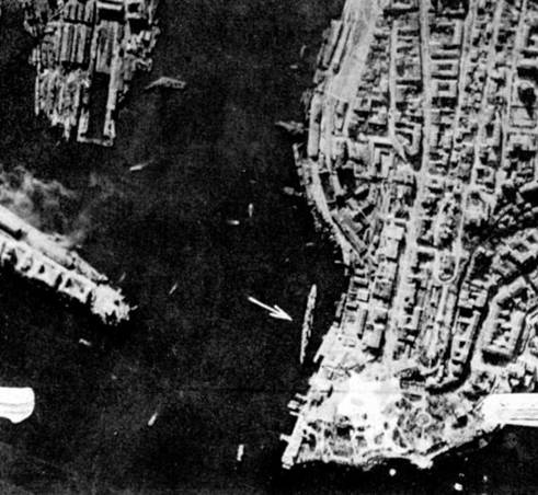 Иллюстрация к книге — Гвардейский крейсер «Красный Кавказ». [pic_78.jpg]