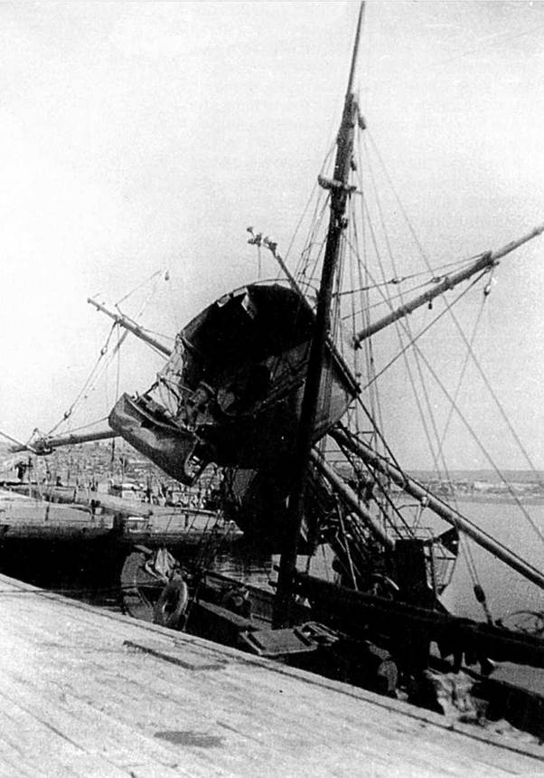 Иллюстрация к книге — Гвардейский крейсер «Красный Кавказ». [pic_82.jpg]