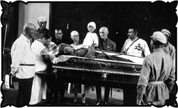 Иллюстрация к книге — Соль с Жеваховой горы [i_025.jpg]