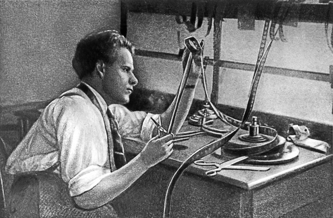 Иллюстрация к книге — Мода на русское [i_028.jpg]