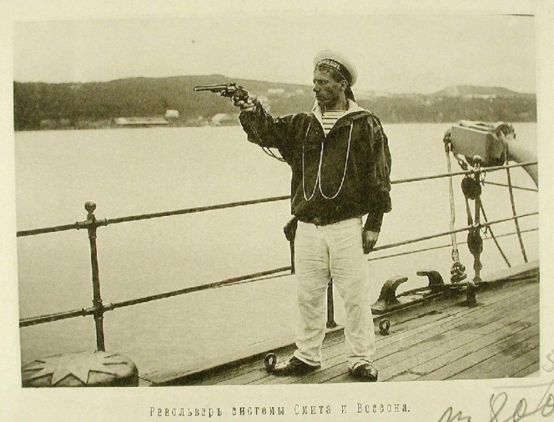 Иллюстрация к книге — Пуля для адмирала Кетлинского [_103.jpg]