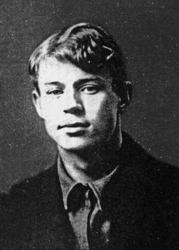 Иллюстрация к книге — Адреса любви: Москва, Петербург, Париж. Дома и домочадцы русской литературы [_16.esenin.jpg]