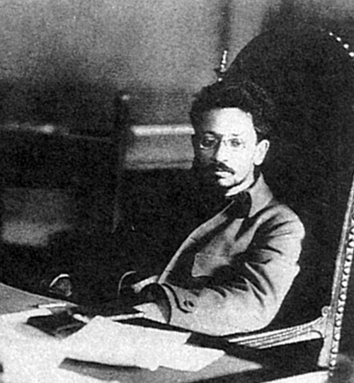 Иллюстрация к книге — Мифы советской эпохи [i_012.jpg]