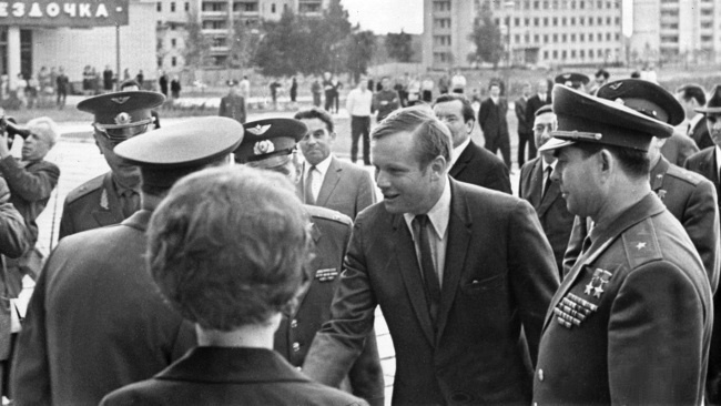 Иллюстрация к книге — Мифы советской эпохи [i_023.jpg]