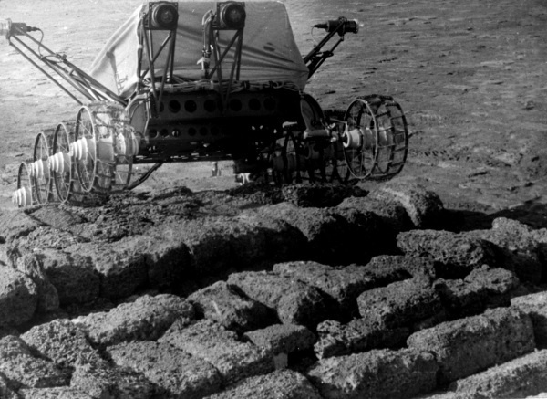 Иллюстрация к книге — Мифы советской эпохи [i_024.jpg]