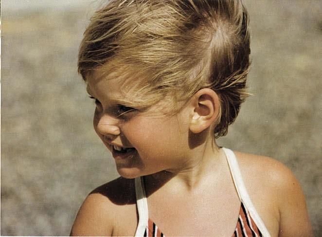 Иллюстрация к книге — Шаг вперед. История девушки, которая, потеряв ноги, научилась танцевать [_01.jpg]