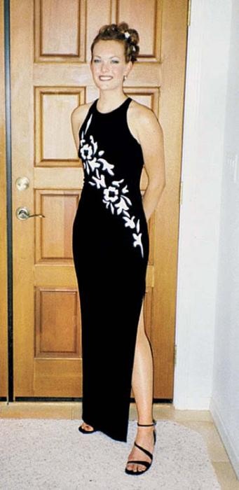 Иллюстрация к книге — Шаг вперед. История девушки, которая, потеряв ноги, научилась танцевать [_05_2.jpg]