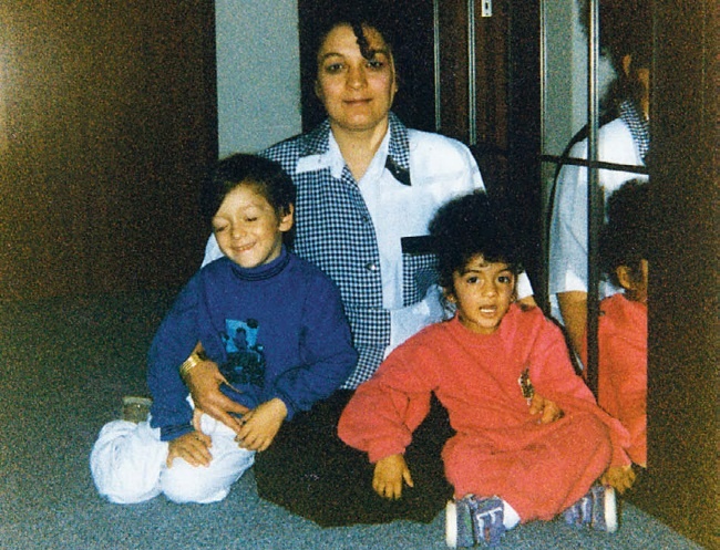 Иллюстрация к книге — Озил. Автобиография [i_002.jpg]