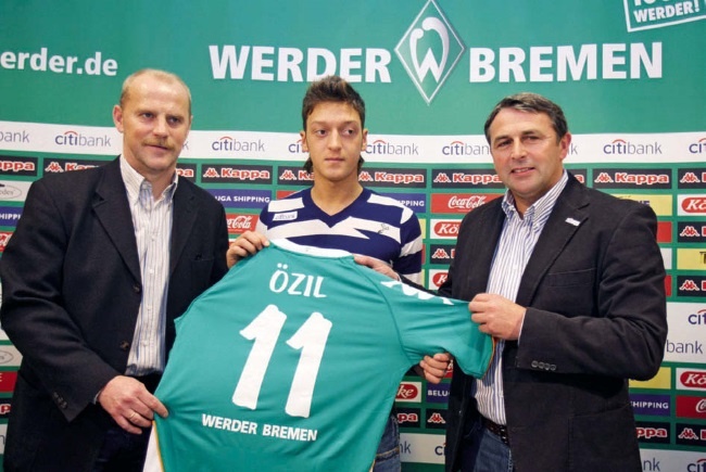 Иллюстрация к книге — Озил. Автобиография [i_009.jpg]