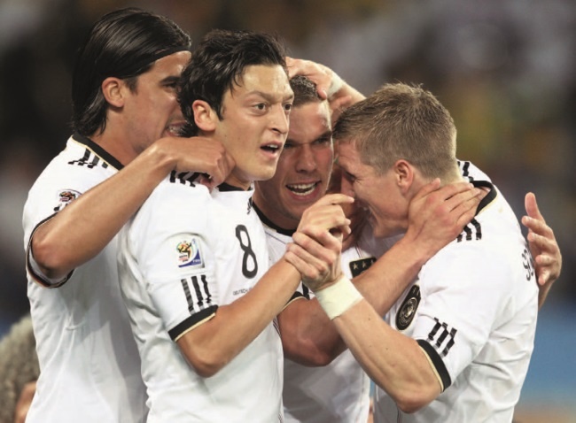 Иллюстрация к книге — Озил. Автобиография [i_017.jpg]