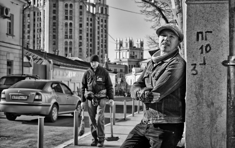 Иллюстрация к книге — Путь Горыныча. Авторизованная биография Гарика Сукачева [i_009.jpg]