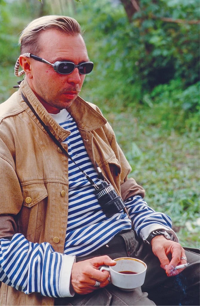 Иллюстрация к книге — Путь Горыныча. Авторизованная биография Гарика Сукачева [i_072.jpg]