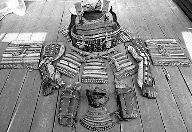 Иллюстрация к книге — Самураи. Первая полная энциклопедия [i_317.jpg]