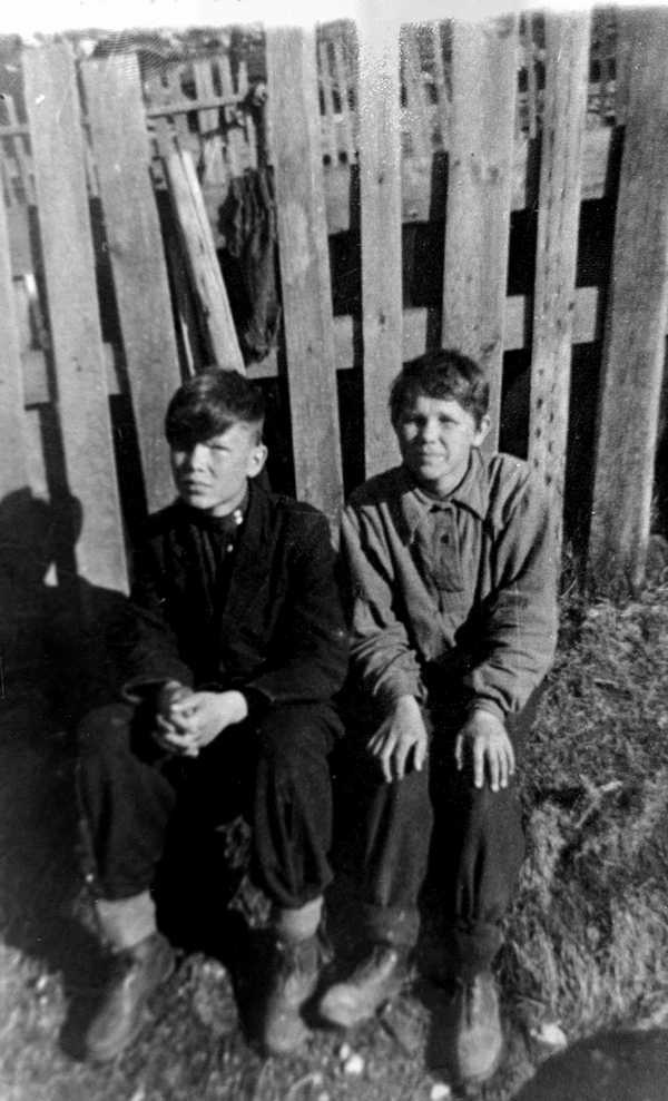 Иллюстрация к книге — Венедикт Ерофеев: посторонний [i_006.jpg]