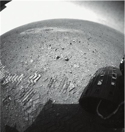 Иллюстрация к книге — Непридуманные космические истории [i_052.jpg]