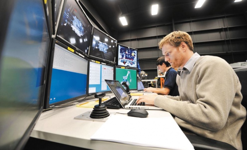 Иллюстрация к книге — Непридуманные космические истории [i_241.jpg]