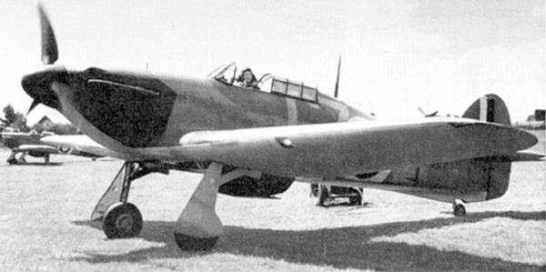 Иллюстрация к книге — «Ураганный» истребитель. «Харрикейны» в бою [i_063.jpg]