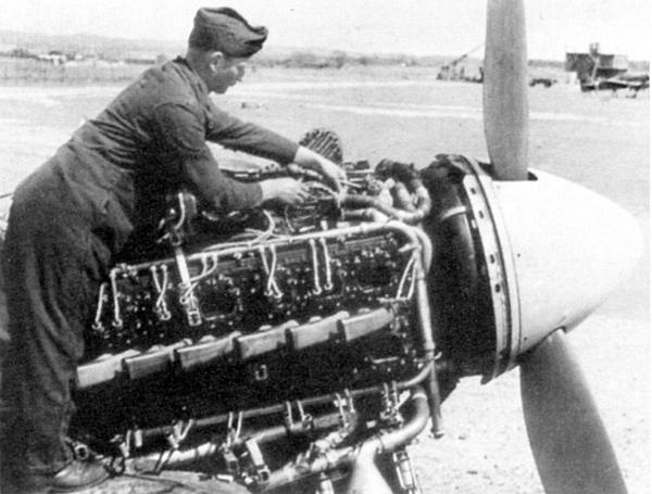 Иллюстрация к книге — «Ураганный» истребитель. «Харрикейны» в бою [i_071.jpg]