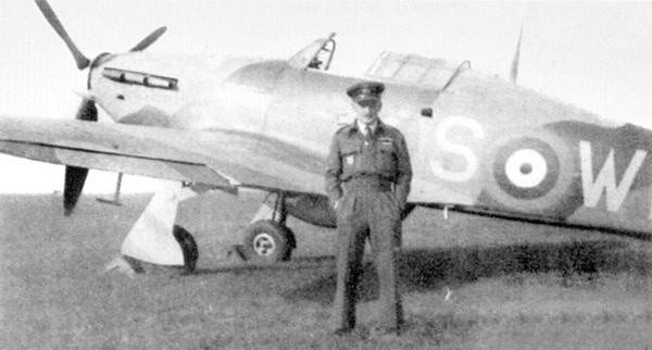 Иллюстрация к книге — «Ураганный» истребитель. «Харрикейны» в бою [i_079.jpg]