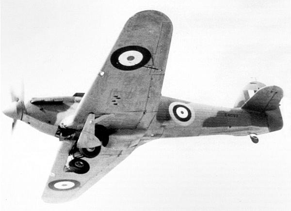 Иллюстрация к книге — «Ураганный» истребитель. «Харрикейны» в бою [i_094.jpg]