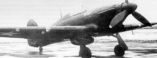 Иллюстрация к книге — «Ураганный» истребитель. «Харрикейны» в бою [i_121.jpg]