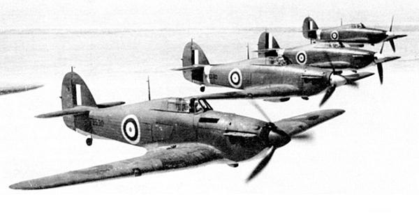 Иллюстрация к книге — «Ураганный» истребитель. «Харрикейны» в бою [i_143.jpg]