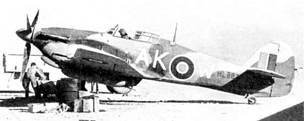 Иллюстрация к книге — «Ураганный» истребитель. «Харрикейны» в бою [i_144.jpg]