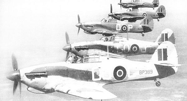 Иллюстрация к книге — «Ураганный» истребитель. «Харрикейны» в бою [i_146.jpg]