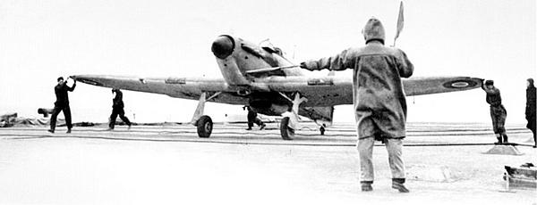 Иллюстрация к книге — «Ураганный» истребитель. «Харрикейны» в бою [i_170.jpg]