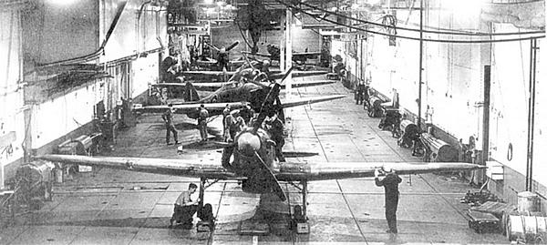 Иллюстрация к книге — «Ураганный» истребитель. «Харрикейны» в бою [i_172.jpg]