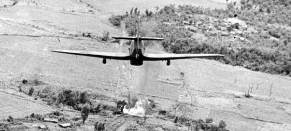 Иллюстрация к книге — «Ураганный» истребитель. «Харрикейны» в бою [i_184.jpg]