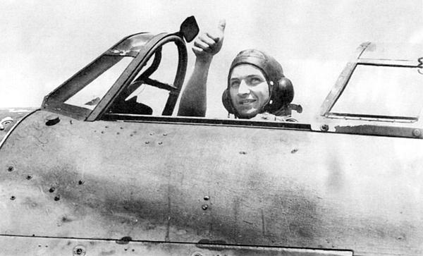 Иллюстрация к книге — «Ураганный» истребитель. «Харрикейны» в бою [i_185.jpg]