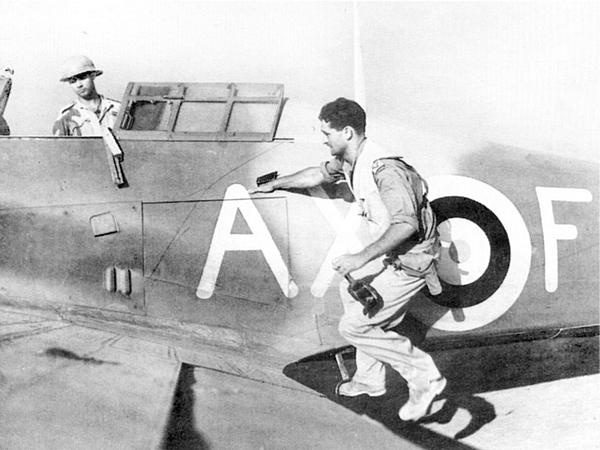 Иллюстрация к книге — «Ураганный» истребитель. «Харрикейны» в бою [i_186.jpg]