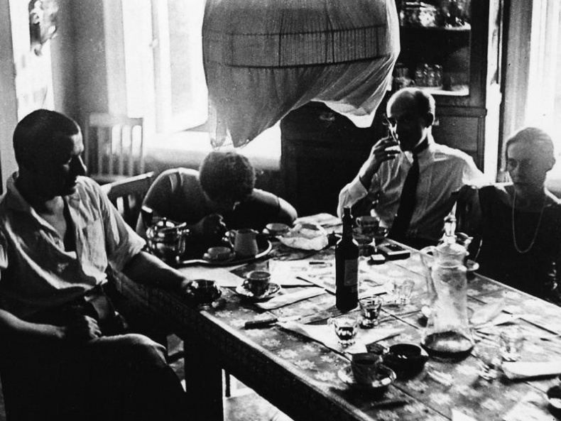 Иллюстрация к книге — Главная тайна горлана-главаря. Книга 4. Сошедший сам [_209.jpg]