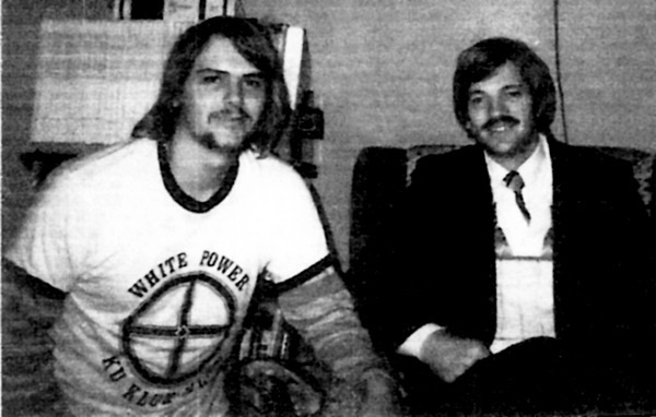 Иллюстрация к книге — Черный клановец. Поразительная история чернокожего детектива, вступившего в Ку-клукс-клан [i_012.jpg]