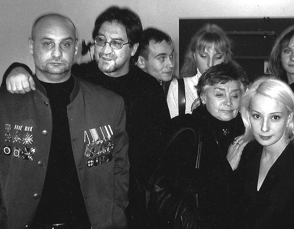 Иллюстрация к книге — Время колоть лёд [i_013.jpg]