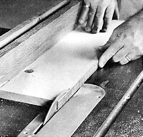 Иллюстрация к книге — Работы по дереву. Мебель для дома своими руками [i_011.jpg]