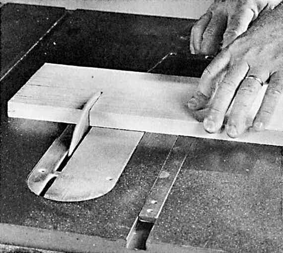 Иллюстрация к книге — Работы по дереву. Мебель для дома своими руками [i_019.jpg]