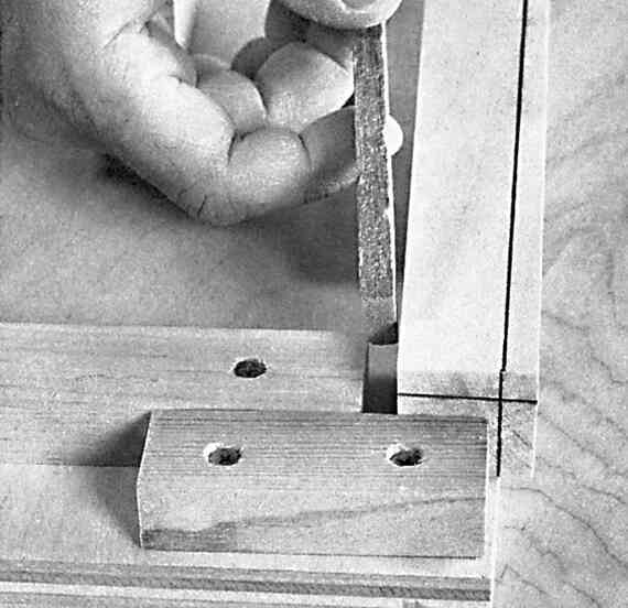 Иллюстрация к книге — Работы по дереву. Мебель для дома своими руками [i_033.jpg]