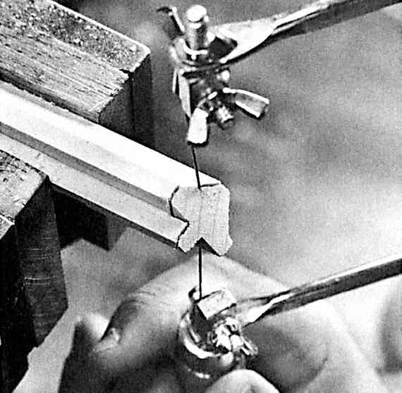 Иллюстрация к книге — Работы по дереву. Мебель для дома своими руками [i_120.jpg]