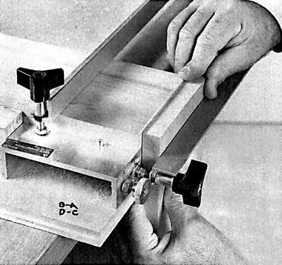 Иллюстрация к книге — Работы по дереву. Мебель для дома своими руками [i_152.jpg]