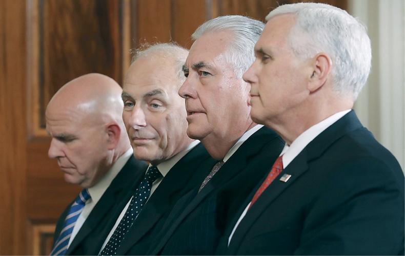 Иллюстрация к книге — Страх. Трамп в Белом доме [i_017.jpg]