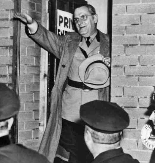 Иллюстрация к книге — Незримая битва сверхдержав [i_012.jpg]