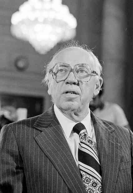 Иллюстрация к книге — Незримая битва сверхдержав [i_028.jpg]