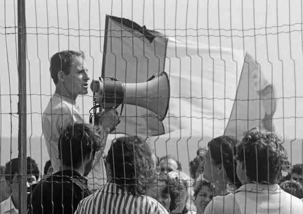 Иллюстрация к книге — Незримая битва сверхдержав [i_030.jpg]