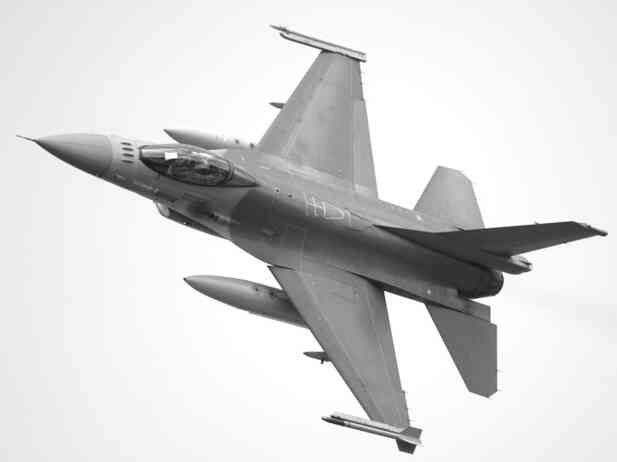 Иллюстрация к книге — Незримая битва сверхдержав [i_095.jpg]