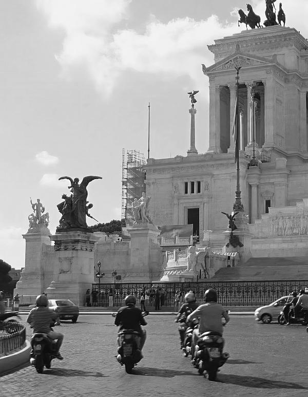 Иллюстрация к книге — Просто Рим. Образы Италии XXI [i_001.jpg]