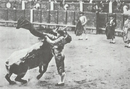 Иллюстрация к книге — Смерть после полудня [i_030.jpg]