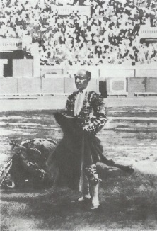 Иллюстрация к книге — Смерть после полудня [i_075.jpg]